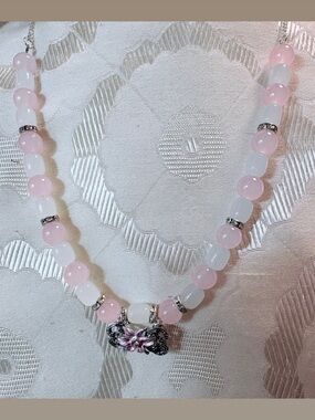 Pink & White Glass Beaded Flower Pendant Necklace